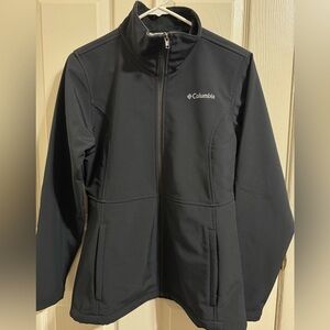Columbia Black Softshell Fleece-Lined Zip Up Jacket